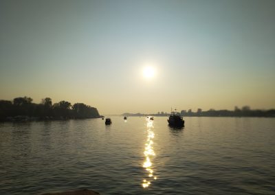 Pôr do sol na ilha de Ada Medjica, no centro de Belgrado